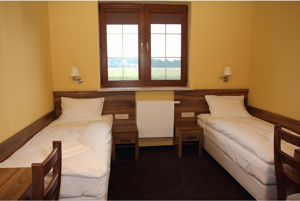 Hotel Ambasada Krobia Quarto foto